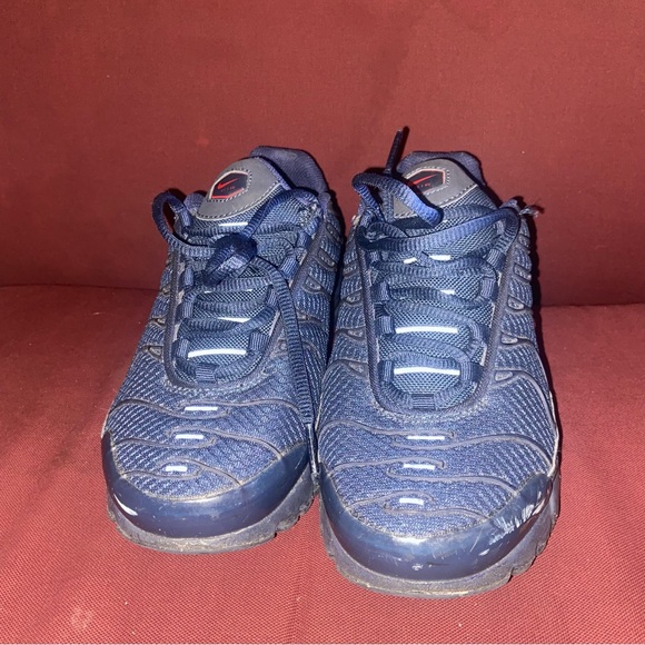 Nike Air Max Plus Size 5.5Y - Picture 2 of 14